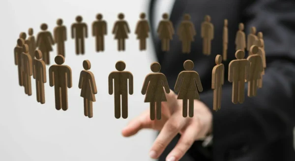 Cómo afecta el entorno externo a los gerentes