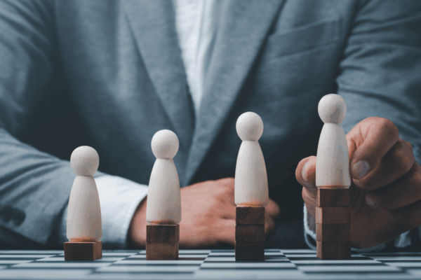 ¿Cómo elegir una estrategia competitiva?