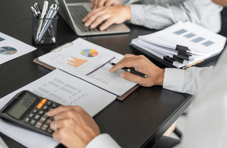 La elaboración de la información financiera bajo normas y estándares