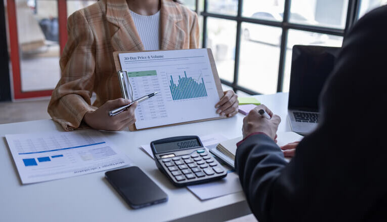 Diferencias entre la contabilidad financiera y administrativa