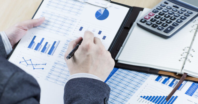 Características básicas de la información financiera